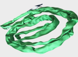 港口货物使用柔性吊装带起吊装卸