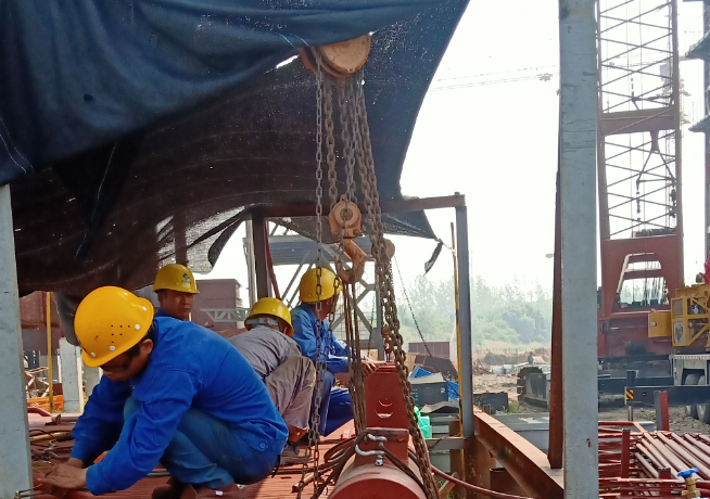 冠航起重倒链葫芦用于设备吊装作业